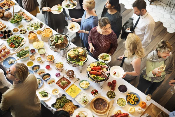 People with cups and plates — Stock Photo, Image