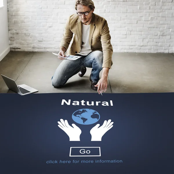 Werken met natuurlijke zakenman — Stockfoto