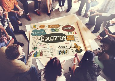 insanlar üzerinde poster ile eğitim