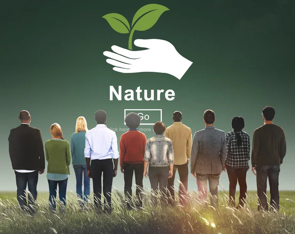 Persone multietniche e concetto di natura — Foto Stock