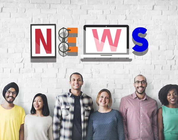 Diversity people with news — Stock Photo, Image