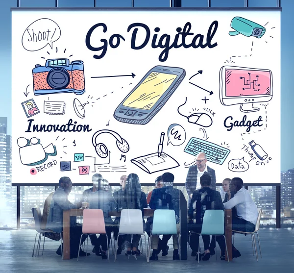 Business People and Go Digital Concept — Fotografie, imagine de stoc