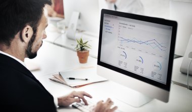 bilgisayar monitörü grafik ile