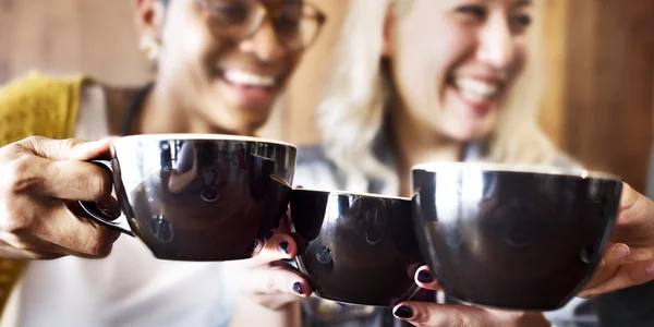 Friends drinking coffee — Stock Photo, Image