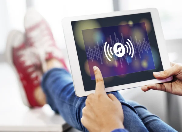 Tablet digitale con musica — Foto Stock