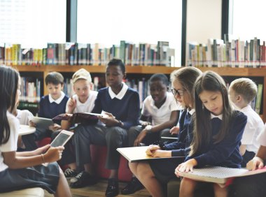 Çocuklarda okul Kütüphanesi