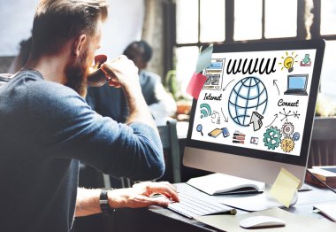 Internet üzerinde bilgisayar monitörü