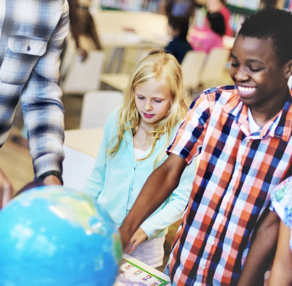 Pupils having lesson at school — Stock Photo, Image