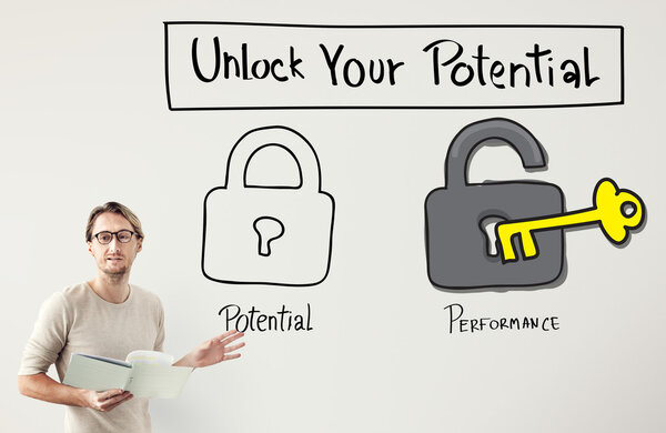 бизнесмен, работающий с потенциалом разблокировки
