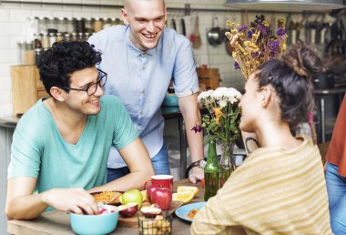 Yeme arkadaşları ve kitap