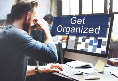 bilgisayar monitöründe organize almak