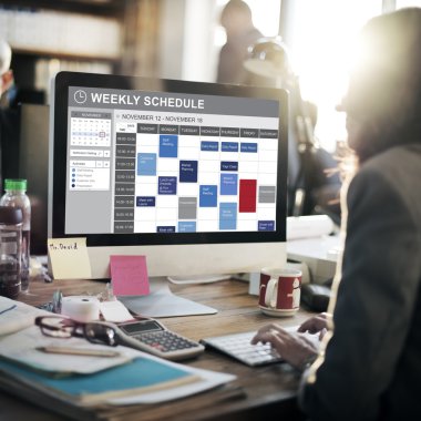 işkadını monitörde arıyorsunuz