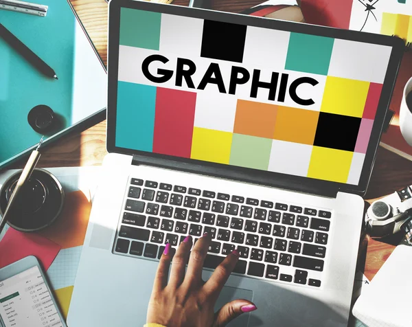 laptop monitör grafiği ile 