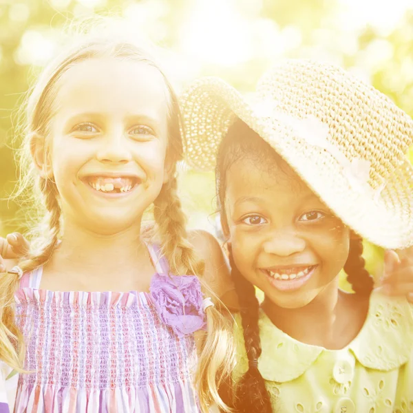 Multi ethnic children outdoors — Stock Photo, Image