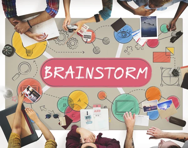 Diversité personnes et brainstorming — Photo