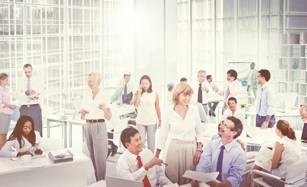 Equipe de negócios trabalhando juntos — Fotografia de Stock