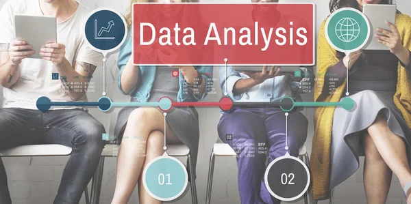 Keragaman orang dan analisis data — Stok Foto