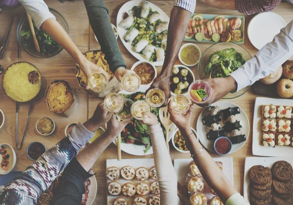 People cheers with glasses — Stock Photo, Image