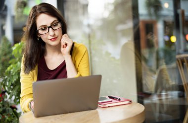 Sosyal ağ teknolojisi kavramı