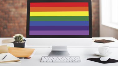 Çağdaş işyeri, ofis, banka donatımı 