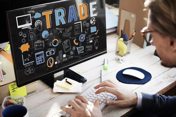 Businessman working with computer in office — Stock Photo, Image