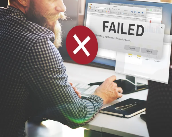 Businessman working on computer with Failed — Stock Photo, Image