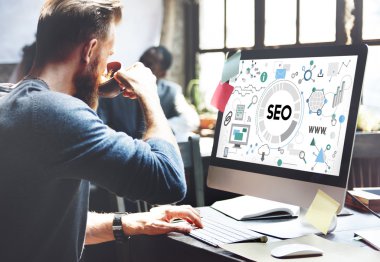 SEO bilgisayar monitör
