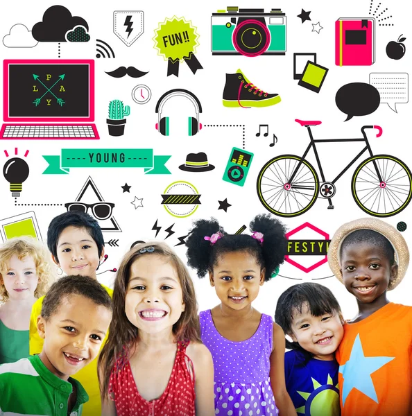 Happy Children and Social Media Concept — Stock Photo, Image