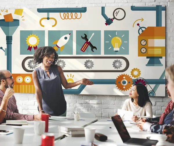 Reunión de negocios con tecnología — Foto de Stock