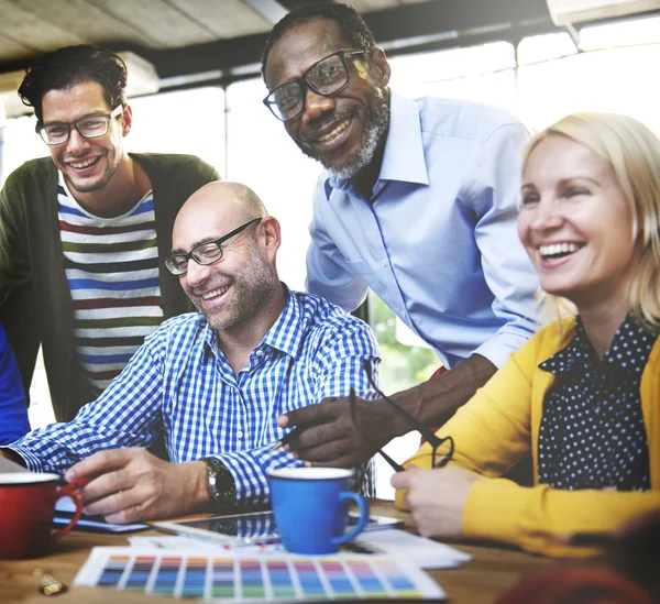 Reunión de personas en Design Studio — Foto de Stock