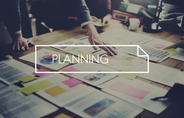 Ofiste çalışan iş adamları