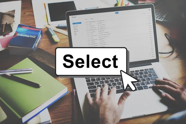 Seçme kavramı ile dizüstü bilgisayar — Stok fotoğraf
