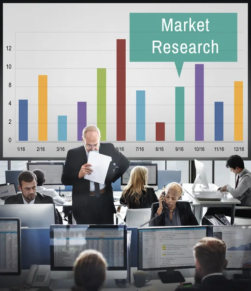 Pekerja bisnis dan penelitian pasar — Stok Foto