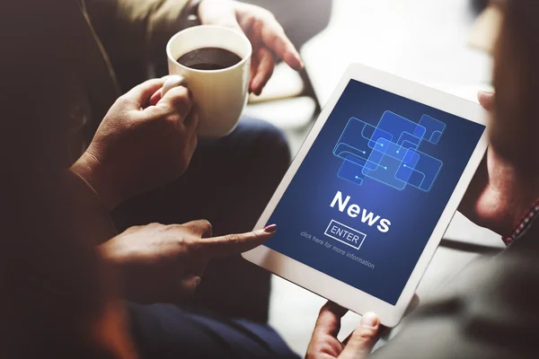 Digitale tablet met nieuws — Stockfoto