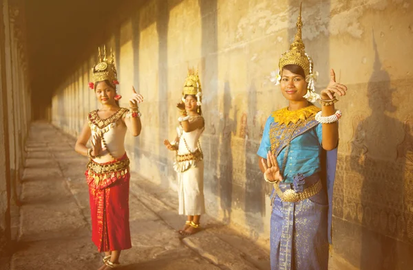 Traditional Aspara Dancers — Stock Photo, Image