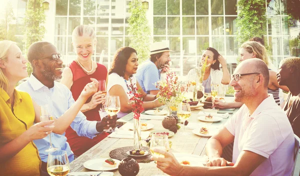 People having delicious dinner — Stock Photo, Image