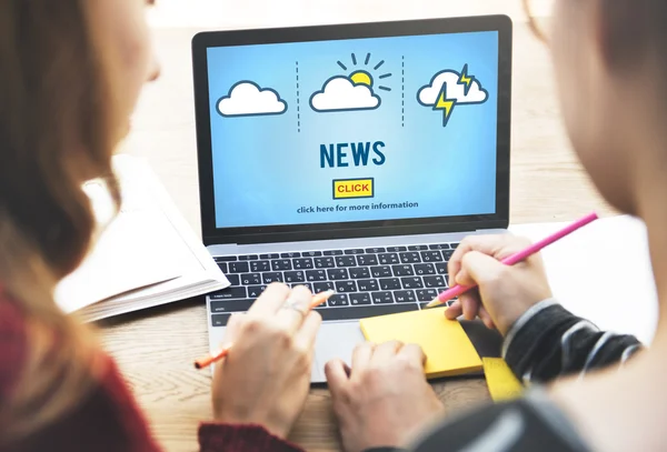 Vrouwen met laptop concept — Stockfoto