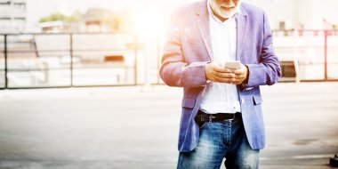 üst düzey yakışıklı 