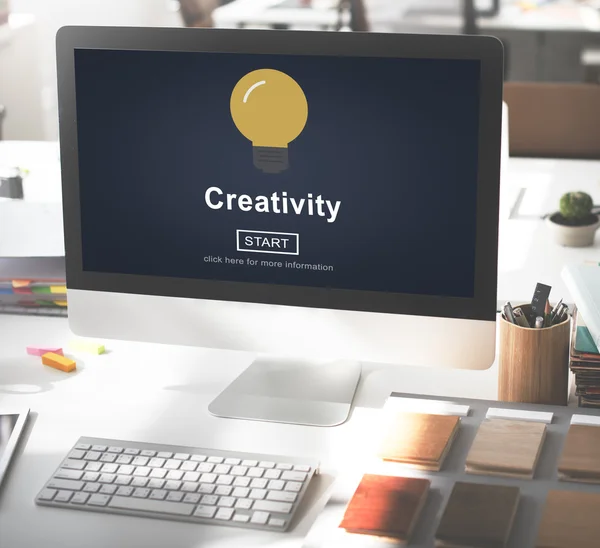 Computer on Working table — Stock Photo, Image