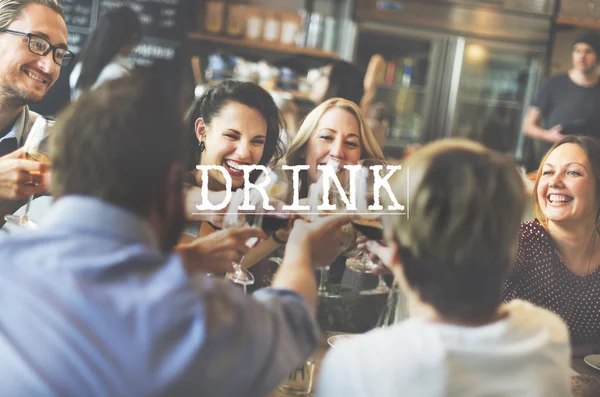 Best friends drinking together — Stock Photo, Image