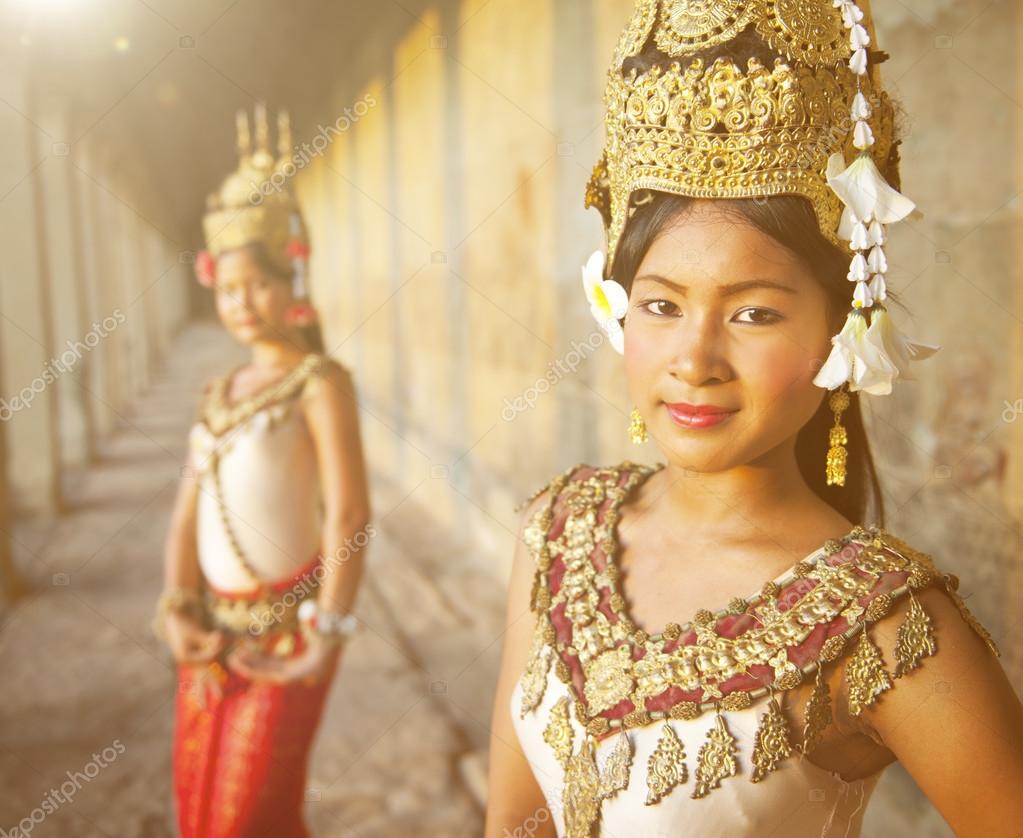 кхмеры это. небесная танцовщица камбоджийская. кхмеры это. кхмеры это. кхмеры это.