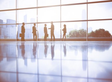 İş grubunun siluetleri