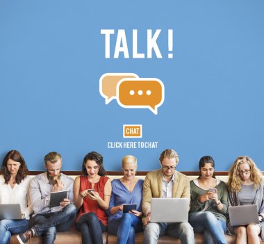 Çeşitlilik insanlarla dijital cihazlar