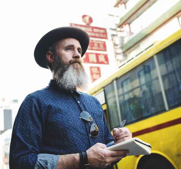 Uomo anziano con barba — Foto Stock