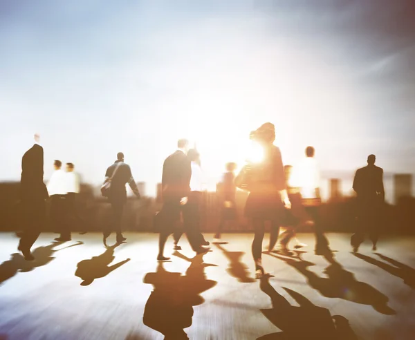 Gente de negocios caminando — Foto de Stock