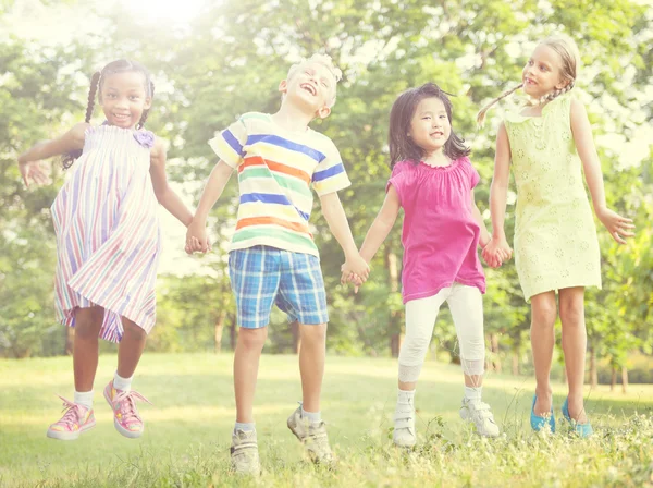 Children having fun outdoors — Stok fotoğraf