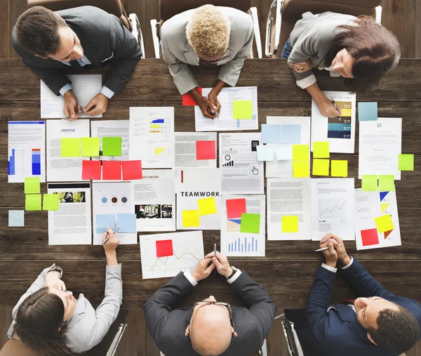 Groep van ondernemers op het werk — Stockfoto