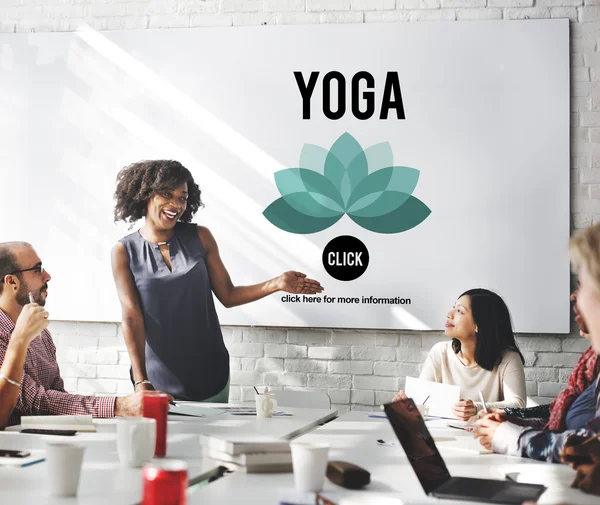 Reunión de negocios con yoga —  Fotos de Stock