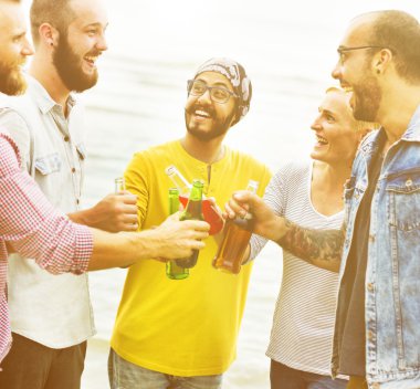 mutlu arkadaş eğlenceli tatiller