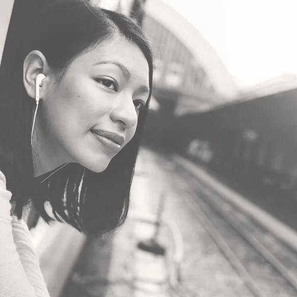 Hipster woman traveling — Stock Photo, Image